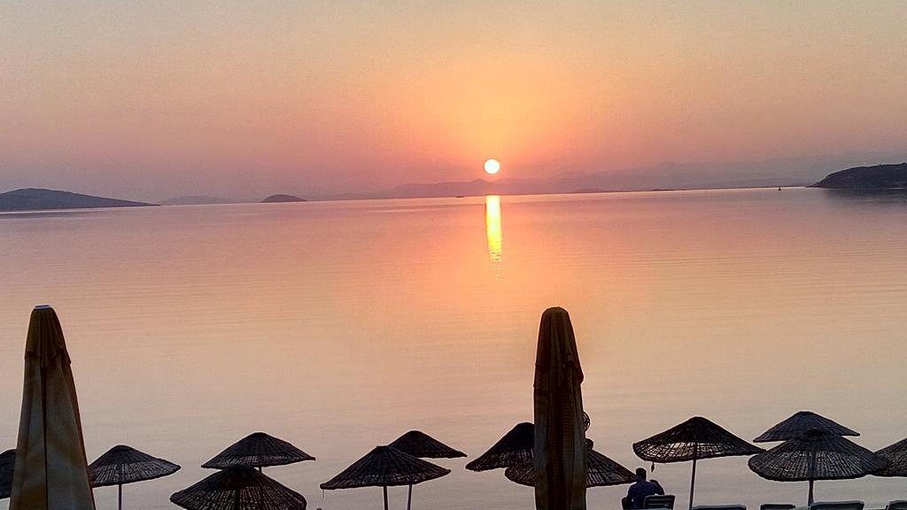 Cunda Beyaz Balina Hotel Ayvalı Kültér fotó